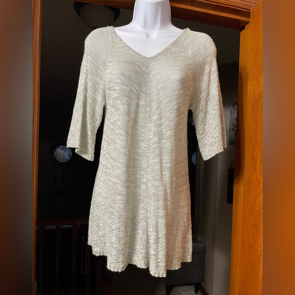 Nice blouse - Picture 1 of 2